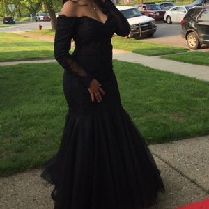 Black Prom dress